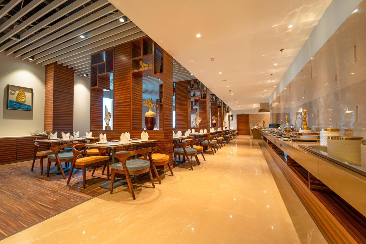 Effotel By Sayaji Bhopal Exteriör bild